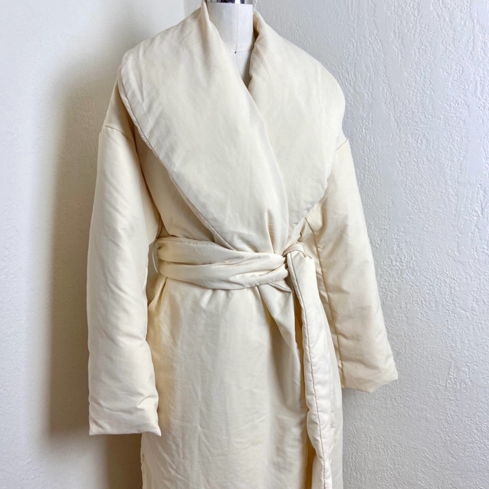 Totême Ivory Padded Belted Down-filled Puffer Coat